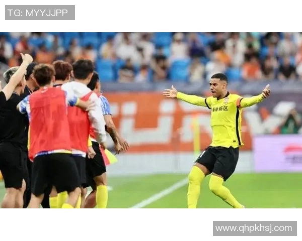 季骁宣精彩补射助力青岛西海岸赢得关键胜利 季骁宣精彩补射助力青岛西海岸赢得关键胜利