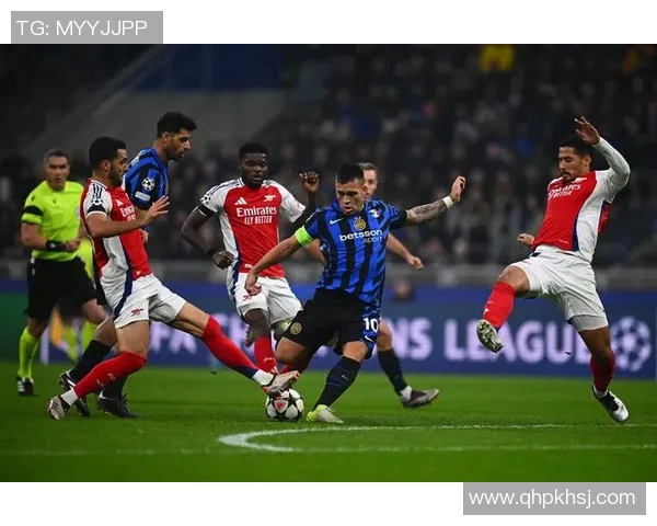 沙奎尔精彩倒勾进球助力球队逆转费耶诺德展现超凡技术与实力